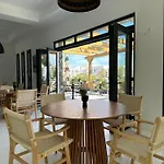 Hotel Cavo Piso Livadi