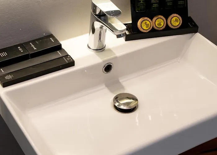 Cavo Πίσω Λιβάδι