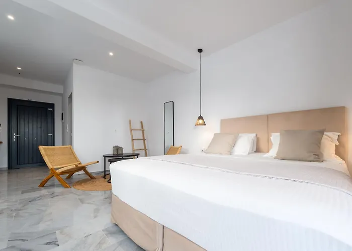 Cavo Πίσω Λιβάδι