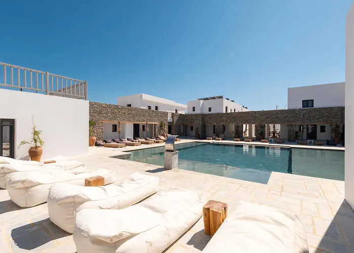 Cavo Πίσω Λιβάδι