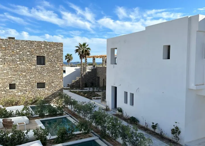 Cavo 5* Πίσω Λιβάδι