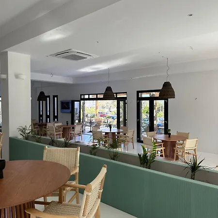 Cavo Hotel